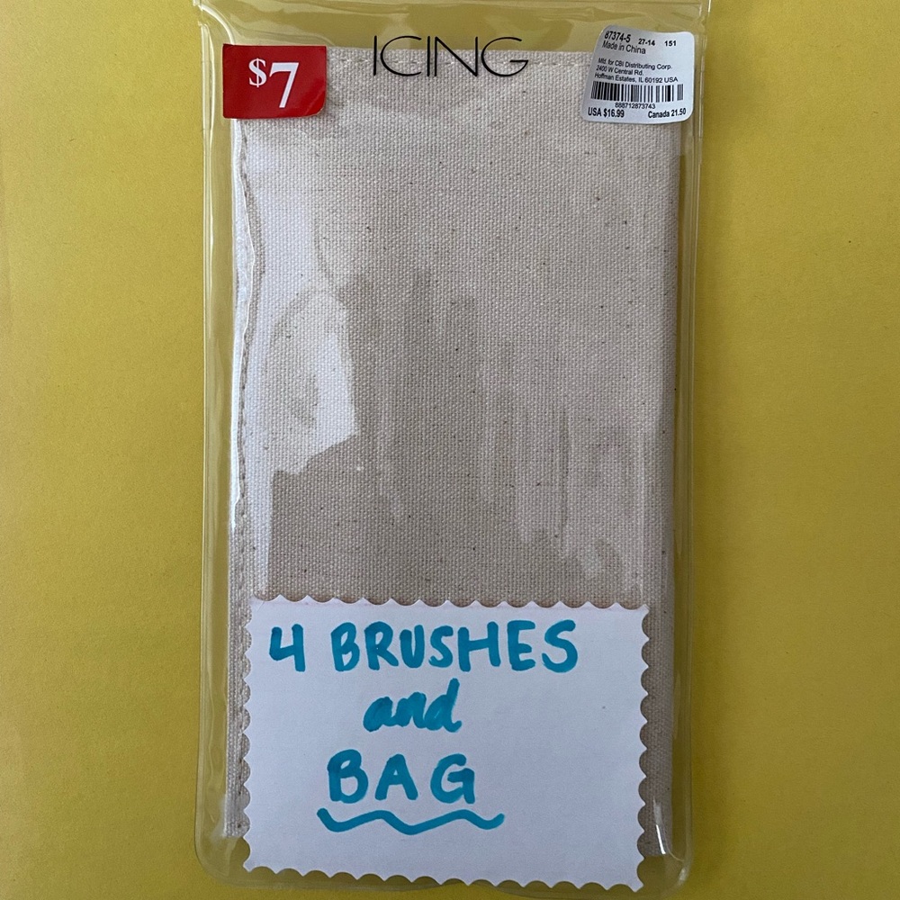 4 Makeup Brushes and Makeup Bag